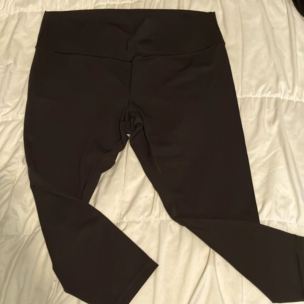 All Black Lululemon Athletica Align leggings capri NWOT Size 20 or 1x/2x 🍋👖$99